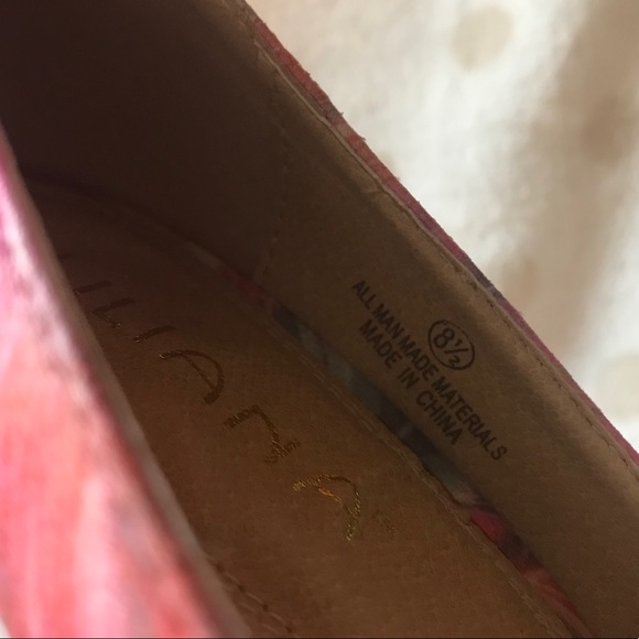 NWT Liliana Multicolored Pastel Floral & Leaf Print Classic Heels, 8.5 - Picture 13 of 16